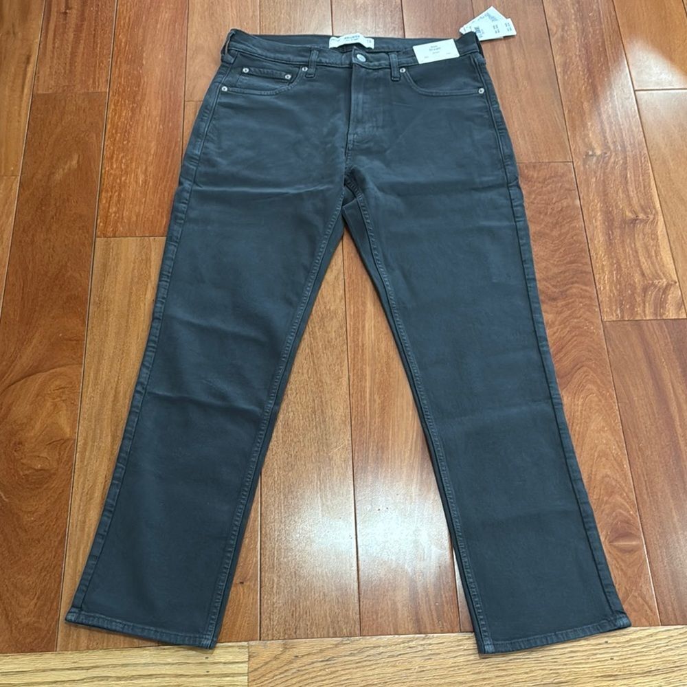 NWT Hollister Men's Dark Gray Slim Straight Stretch Jeans‎ size 32